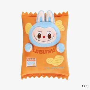 POP MART THE MONSTERS ( LABUBU ) WACKY MART SERIES - PILLOW (CHIPS)
